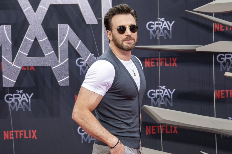 Actor Chris Evans has chosen the sexiest man in the world in 2022