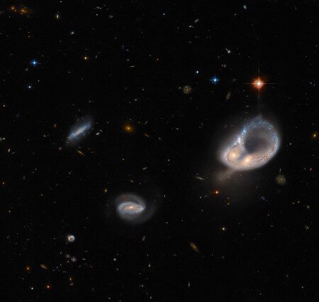 Hubble Arp Madure 417391